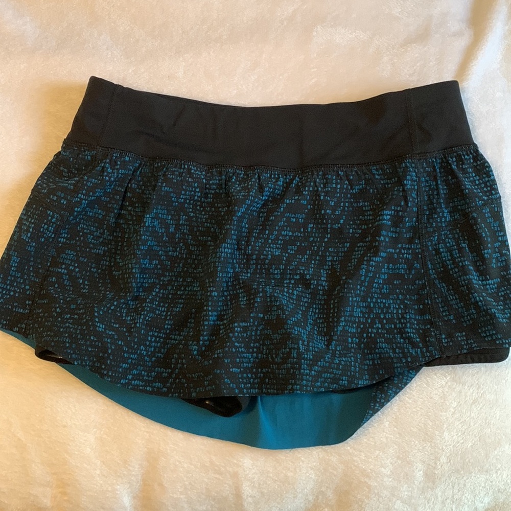 lululemon tennis skirt | size: 6